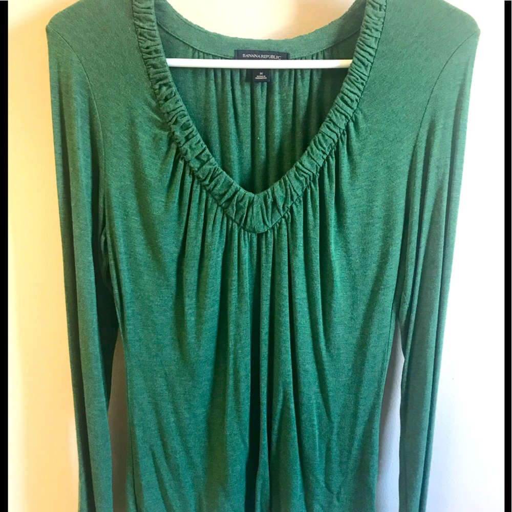 Green Long Sleeve Top